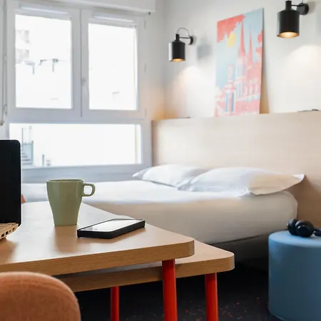Aparthotel The Originals Laureades Centre Jaude 3*