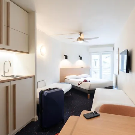 The Originals Laureades Centre Jaude Aparthotel 3*