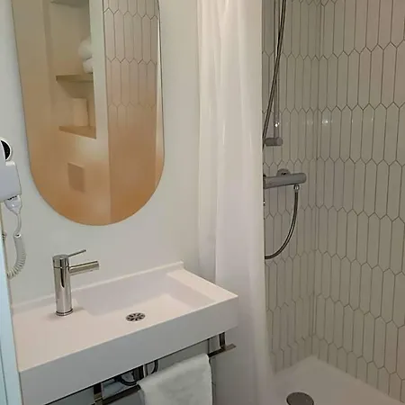 Hotel apartamentowy The Originals Laureades Centre Jaude Clermont-Ferrand
