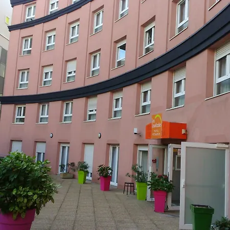 Aparthotel Et Résidence Les Lauréades Centre Jaude 2*