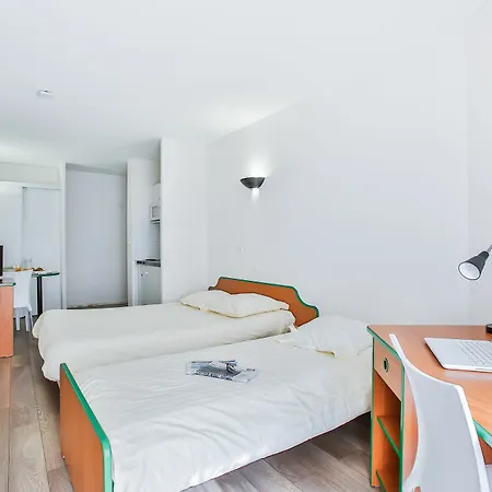 Apart-hotel Et Résidence Les Lauréades Centre Jaude 2*