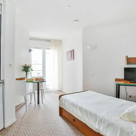 Aparthotel Et Résidence Les Lauréades Centre Jaude