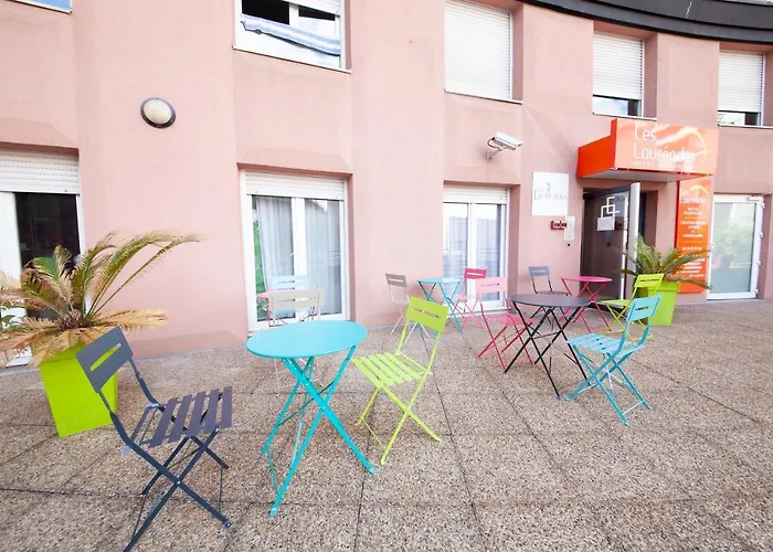 شقة فندقية The Originals Laureades Centre Jaude 3*