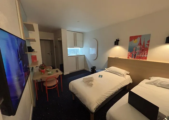 The Originals Laureades Centre Jaude Lägenhetshotell Clermont-Ferrand