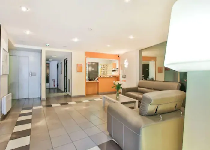 شقة فندقية The Originals Laureades Centre Jaude كليرمونت-فيراند