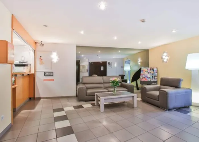 شقة فندقية The Originals Laureades Centre Jaude 3*