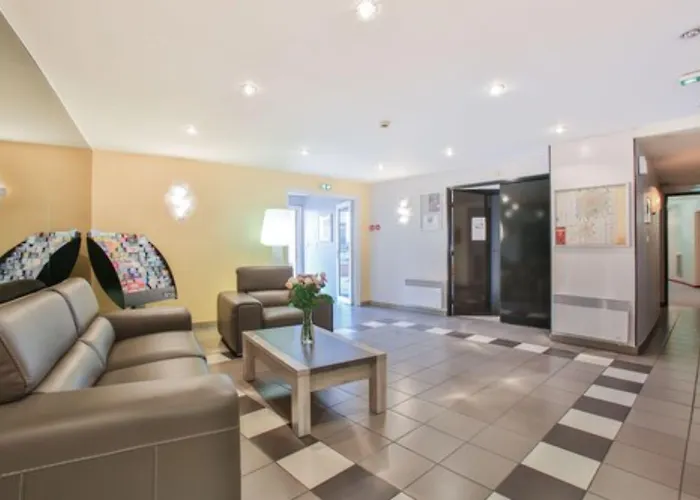 شقة فندقية The Originals Laureades Centre Jaude كليرمونت-فيراند