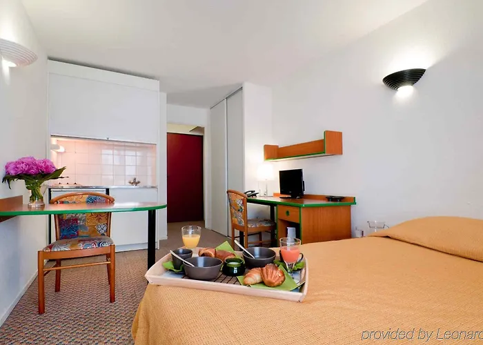 The Originals Laureades Centre Jaude 3*