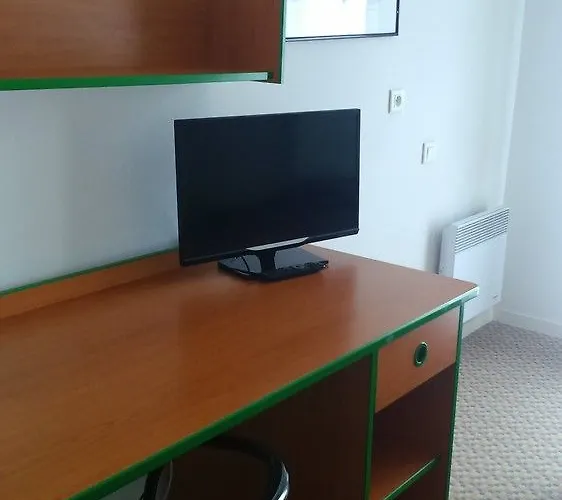 The Originals Laureades Centre Jaude Aparthotel 3*