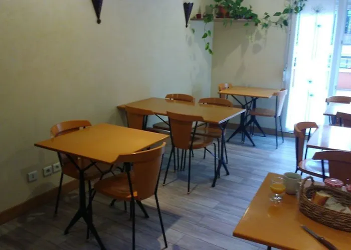 Lägenhetshotell The Originals Laureades Centre Jaude Clermont-Ferrand